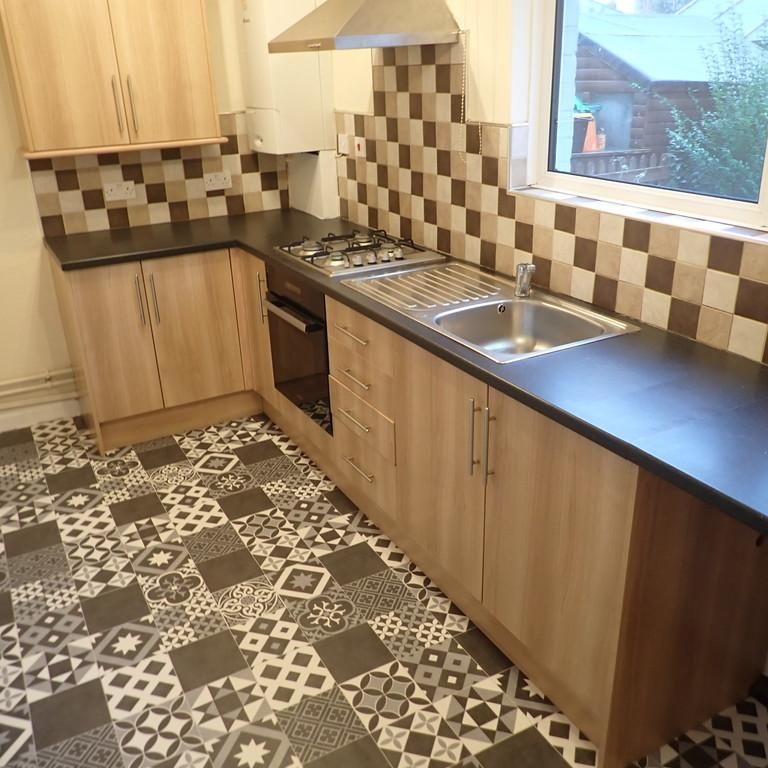 2 bedroom semi-detached house to rent - Photo 1