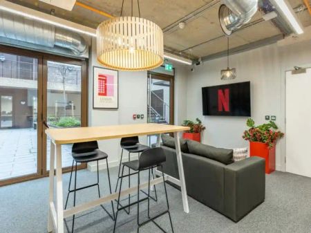 Platinum Studio - Photo 3