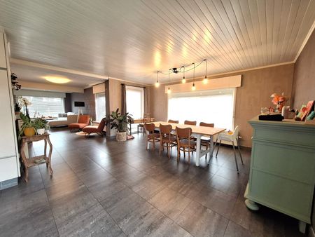 Halfopen woning met 4 slpk, tuin en garage - Photo 2