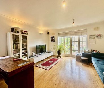 2 bedroom end of terrace house to rent - Photo 3