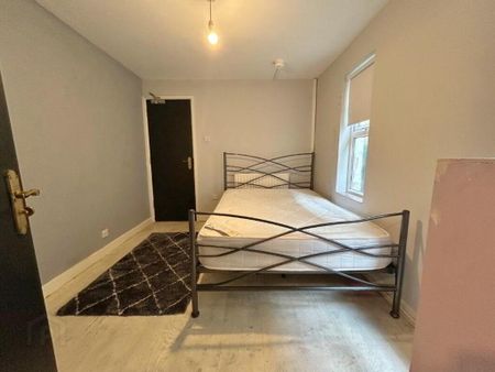 29 Tates Avenue, Belfast, BT9 7BY - Photo 5