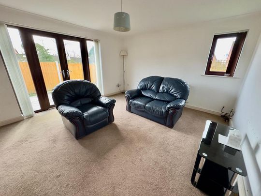 3 bedroom bungalow to rent - Photo 1