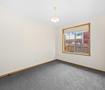 Family Home in Convenient Sebastopol Location - Photo 6