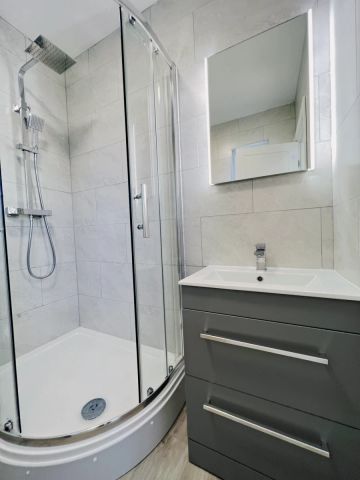 room 5 - Photo 5