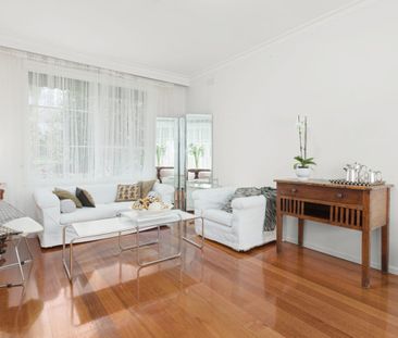 1/71 Middlesex Road, Surrey Hills VIC 3127 - Villa For Rent | Domain - Photo 1