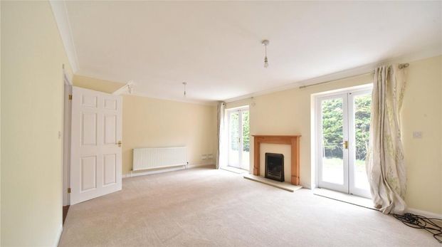 4 bedroom detached house to rent - Photo 1