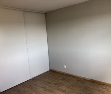 Location Appartement 3 pièces 70m² ONET LE CHATEAU 12850 - Photo 2