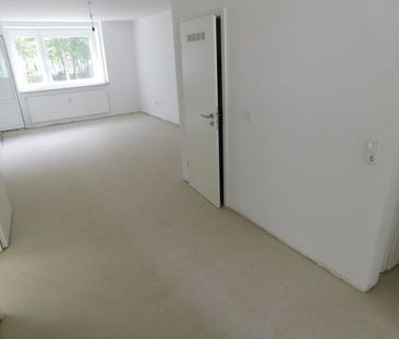 Wohnung im frisch modernisiertem Haus frei! Ideal als kleine Familie! - Foto 1