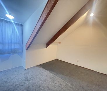 Private two bedroom unit - Photo 3