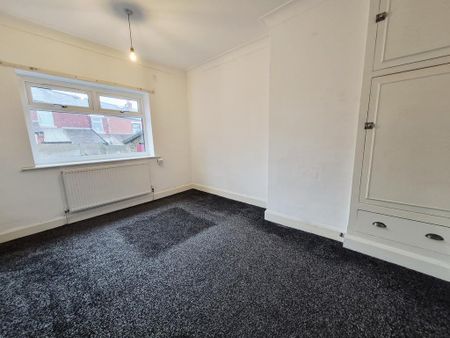 2 bedroom bungalow to rent - Photo 2