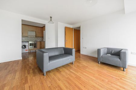 2 bedroom apartment to rent - Photo 2