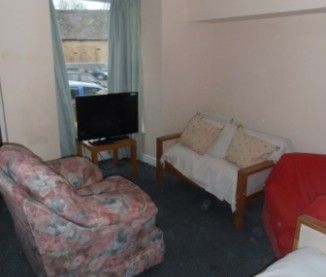 GREAT 3 BED STUDENT RENTAL - Photo 6