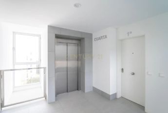 Apartamento de alquiler en Passatge Joan Marí Cardona, Santa Eulària Des Riu,, 4, Santa Eulària