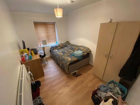 6 bedroom private hall to rent - Photo 5