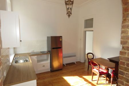 Central Furnished Living. - Photo 5