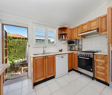 33 Warners Avenue, Bondi - Photo 4