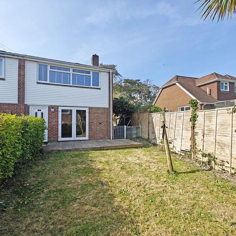 3 bedroom village house to rent - Photo 1