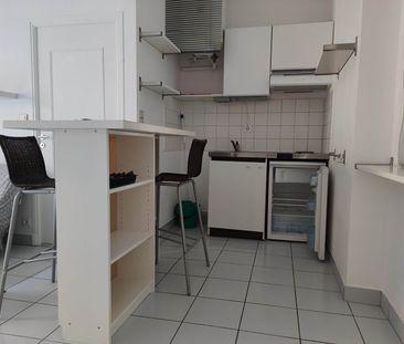 Location Appartement 2 pièces 30m² - Photo 4