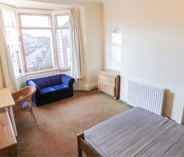 3 bed upper flat to rent in NE2 - Photo 1