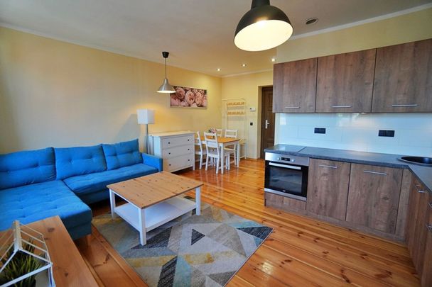 Kawalerka 31 m² w centrum Bytomia – Jagiellońska 31 m² - Photo 1