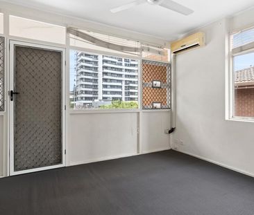 1/49 Surf Parade - Photo 2