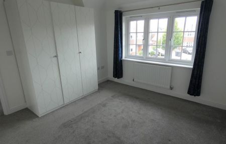 3 bedroom semi-detached house to rent - Photo 4