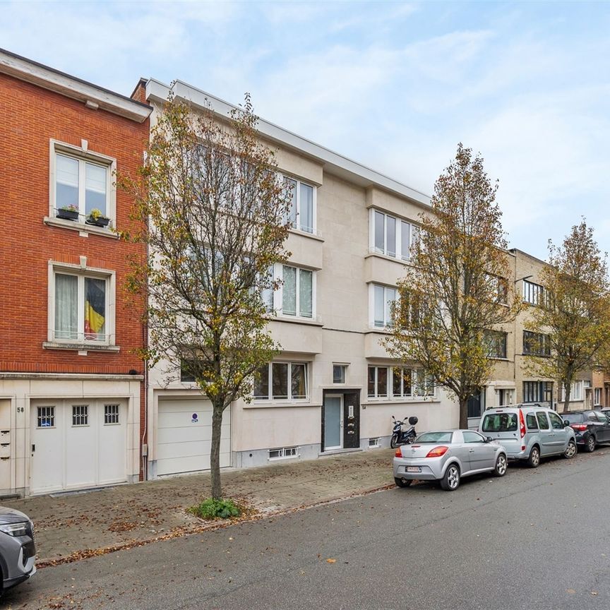 Karaktervol gelijkvloers appartement in de Tentoonstellingswijk - Photo 1