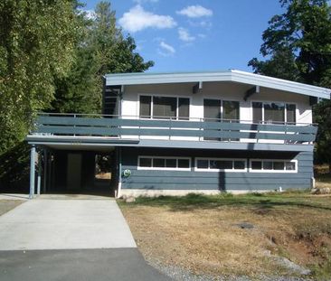 Full House For Rent 3 Bedroom, 2 Bathroom, North Nanaimo - Photo 1