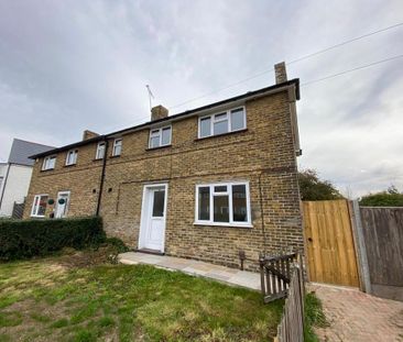 3 bedroom semi-detached house to rent - Photo 1