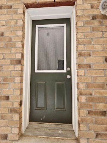 For Lease - 31 Monkton Circle, Brampton, Ontario - Photo 2