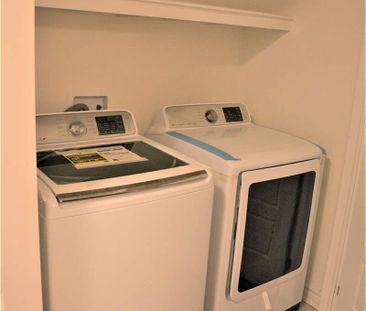 For Lease - 944 Balsam Court, Milton, Ontario - Photo 3