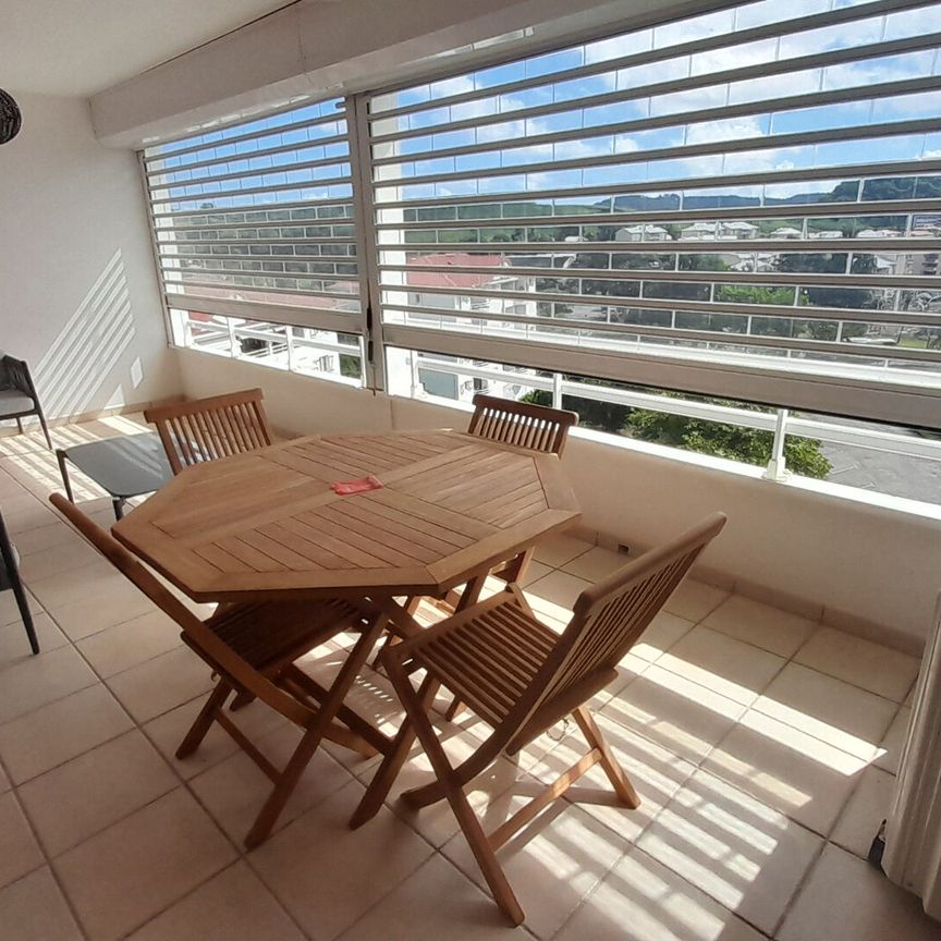 Location appartement 4 pièces, 87.74m², La Trinité - Photo 1