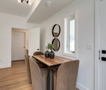 2825 17 Street Southwest — Modern 3-Bed Townhouse Near Marda Loop |... - Photo 3