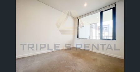 Spacious and Stunning 2 Bedrooms with super convenient location! - Photo 2