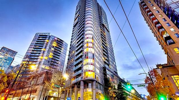 Studio Apartment For Rent In Downtown Vancouver - Photo 1