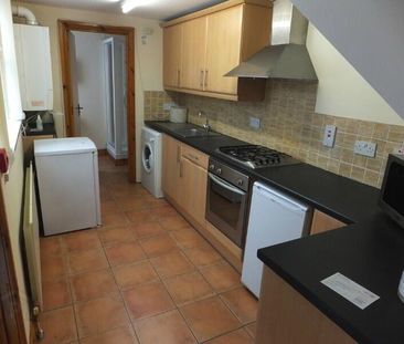 Flat 1, 10 Lower Windsor Avenue, Belfast, BT9 7DW - Photo 6