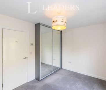 2 bedroom house to rent Pynham Crescent, Hambrook, Chichester, PO18 - Photo 6