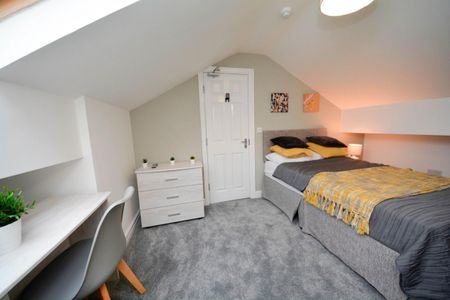 1 bed Room for Rent - Photo 2