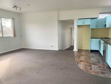 Darlington - Photo 2