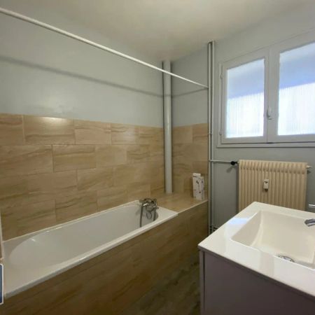 Appartement à louer 3 pièces 65.98m² - Photo 3