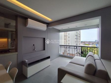 Apartamento com 1 quarto e 69m² para alugar em Passo d'Areia, Porto Alegre. - Foto 2