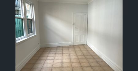 Spacious 2 Bedroom | Heart of Gladesville - Photo 5