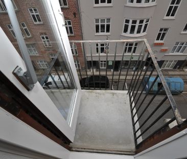Charmerende lejlighed i hjertet af Aalborg med altan - Photo 6