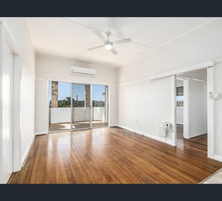 6 Belbourie Street, Wingham, NSW 2429 - Photo 5