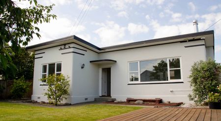 Bright & Inviting Home for Rent - Photo 3