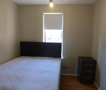 3 bedroom flat to rent - Photo 5