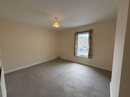 2 bed Terraced - To Let - Photo 5