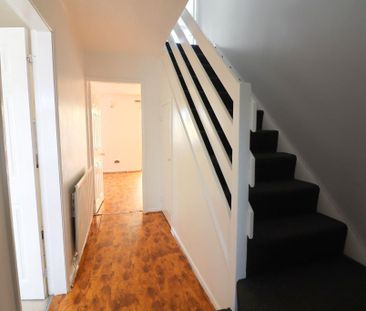 4 Bedroom Detached To Rent - Photo 3