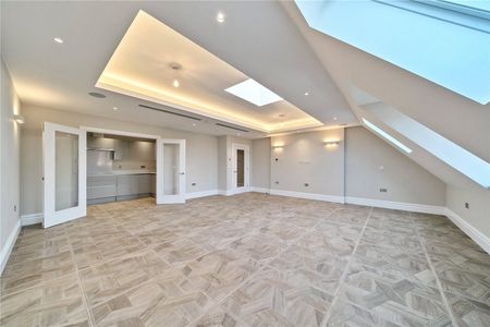 3 Bedroom Flat/Apartment to rent - Photo 3