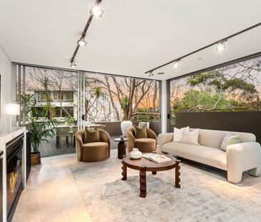 Exclusive 240sqm (approx.) Whole Floor Boutique Penthouse Offering ... - Photo 3